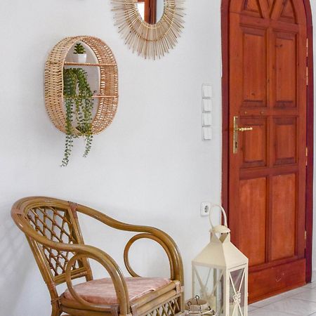 Kalivia House - Entire Home Гитио Екстериор снимка